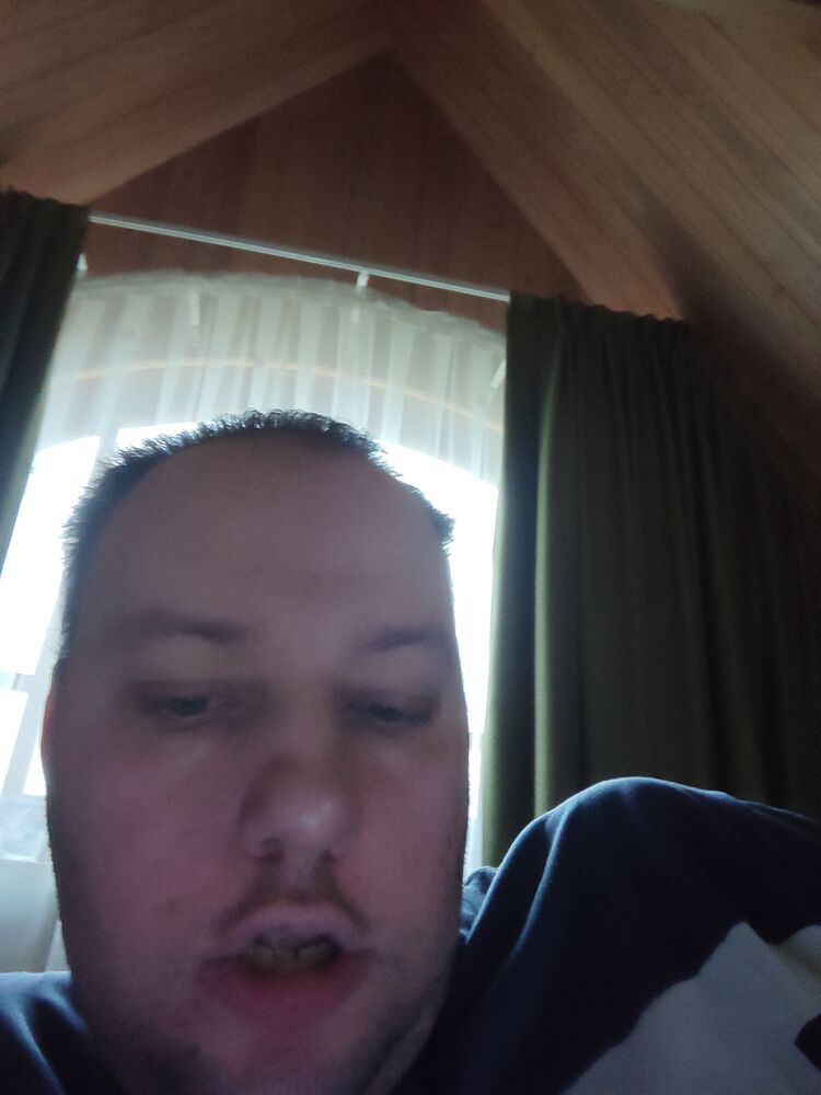  42608158  , 27 ,    
