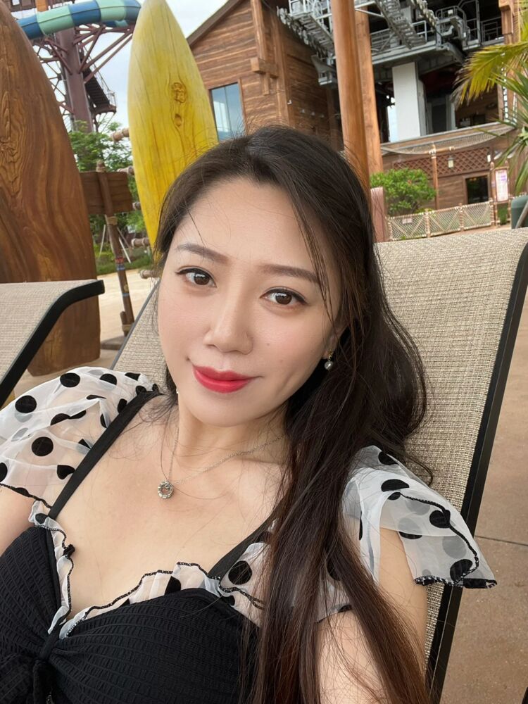  -,   Cindy, 36 ,   ,   