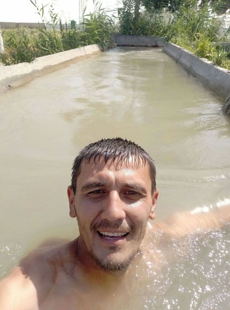  -,   , 33 ,     , c 