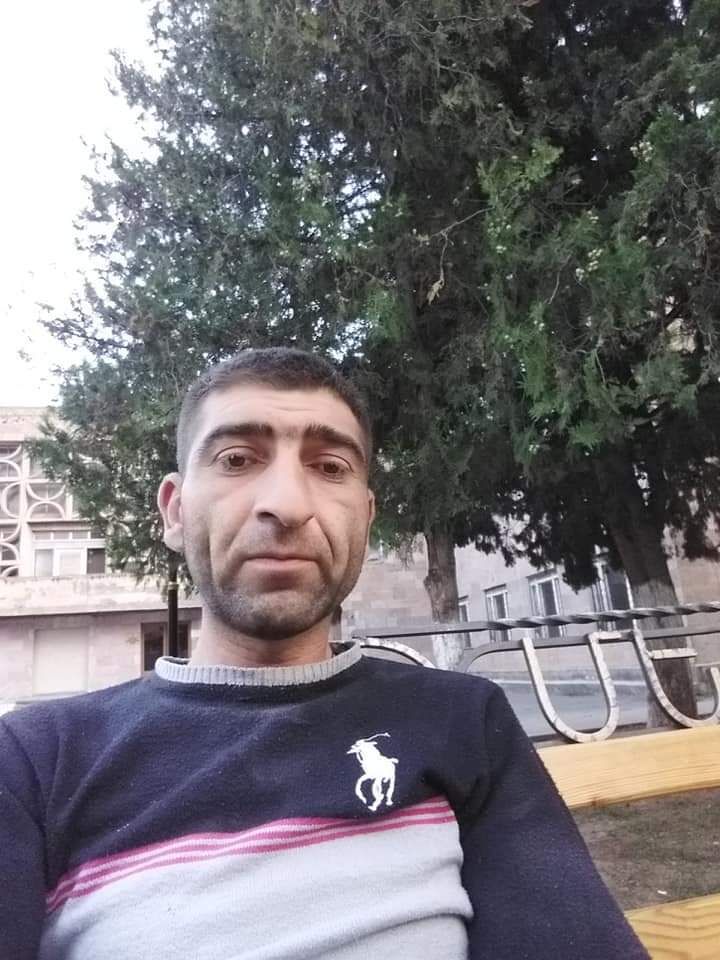  23969928  Arman, 37 ,    
