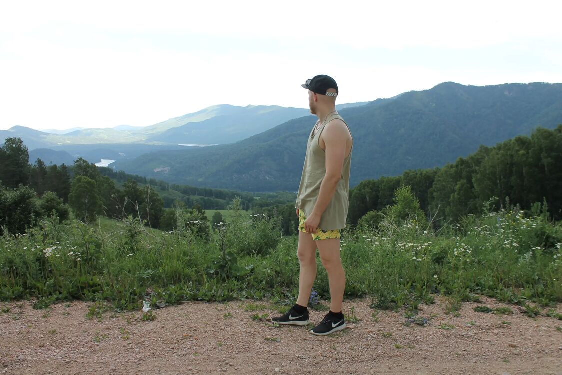  ,   Igor, 33 ,   