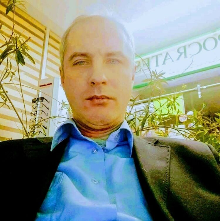  41839238  VLAD, 42 ,    