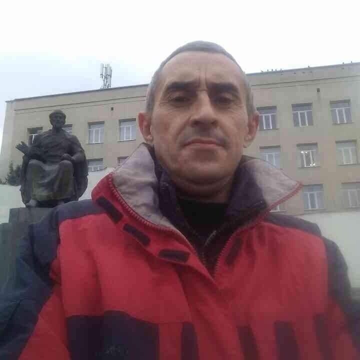  46925148  , 53 ,    