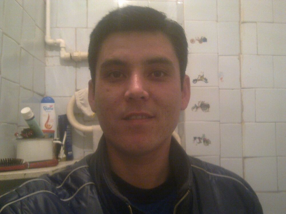  6165738  Brend, 37 ,    