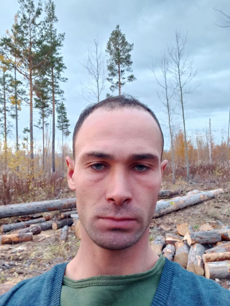  47215818  , 32 ,    