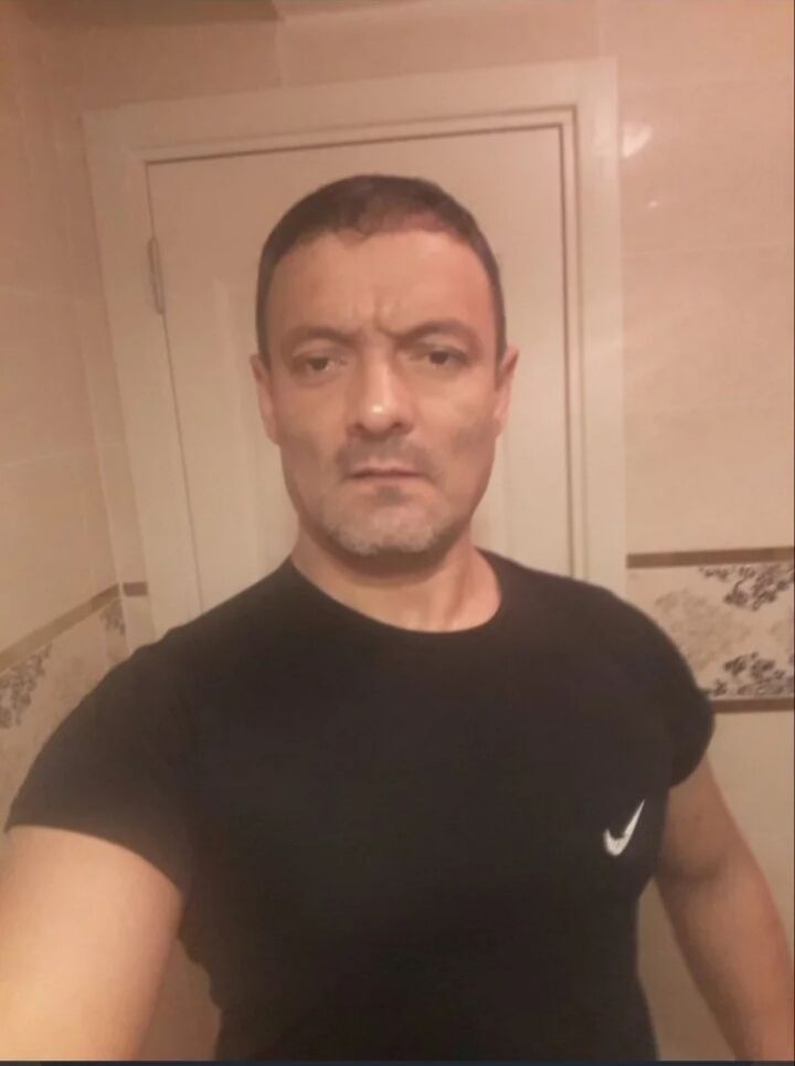  24745918  Ahmet, 45 ,    