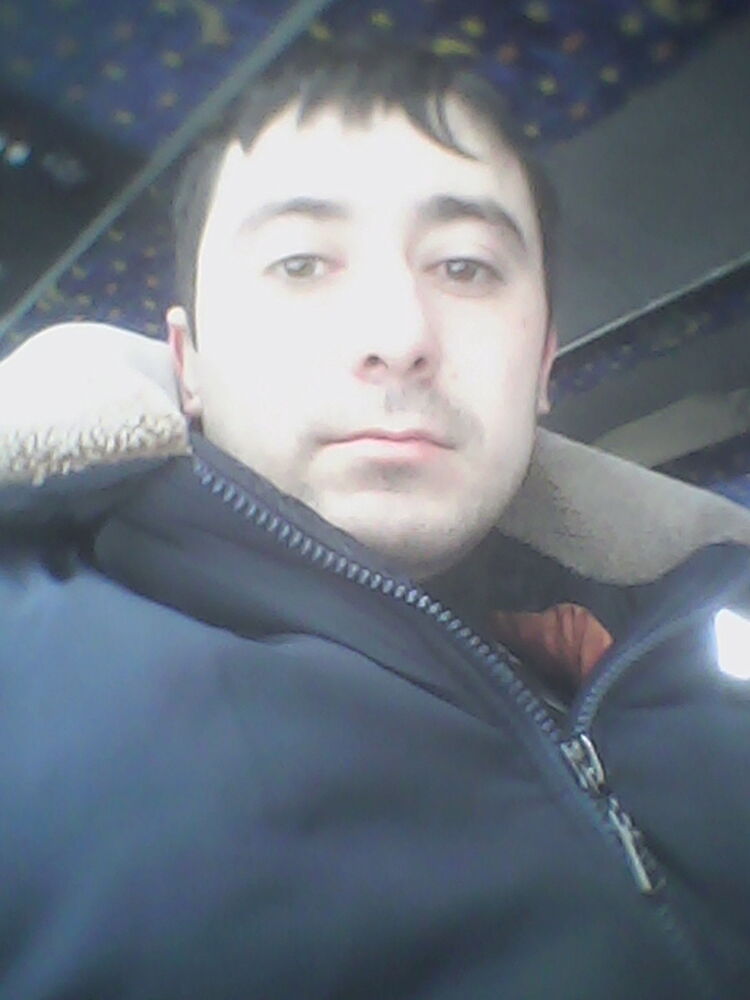  ,   Vadim, 38 ,   