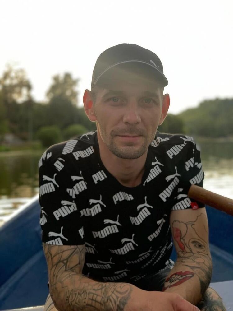  ,   Egor, 38 ,   ,   