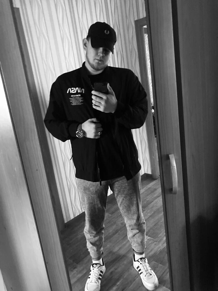 ���� 42427818 ����� ������, 22 ����, ���� ���������� � ������