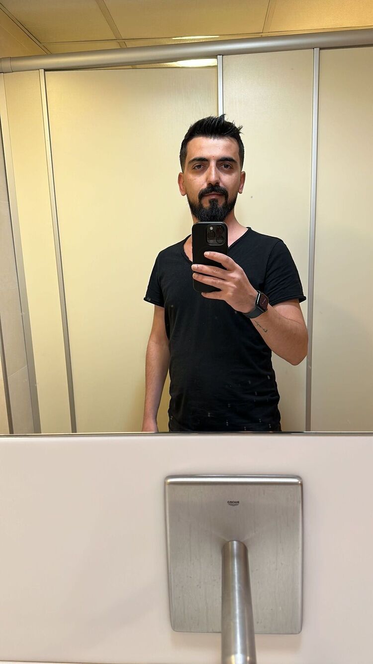 35381168  , 28 ,    
