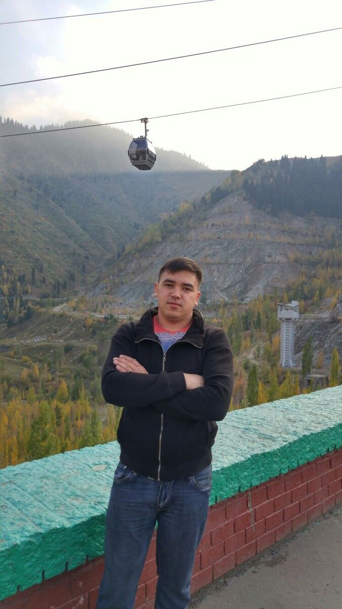  7566598  Azik, 37 ,    