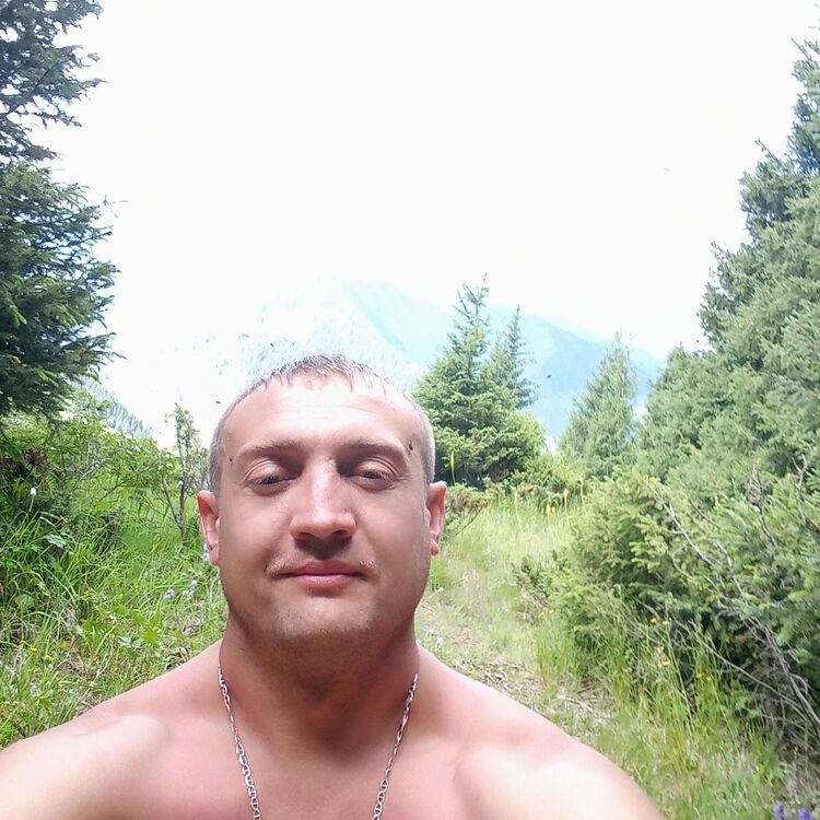  ,   Ivan, 40 ,  