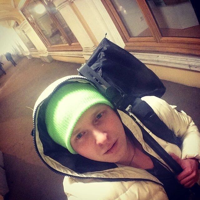  54643838  Sega, 24 ,    