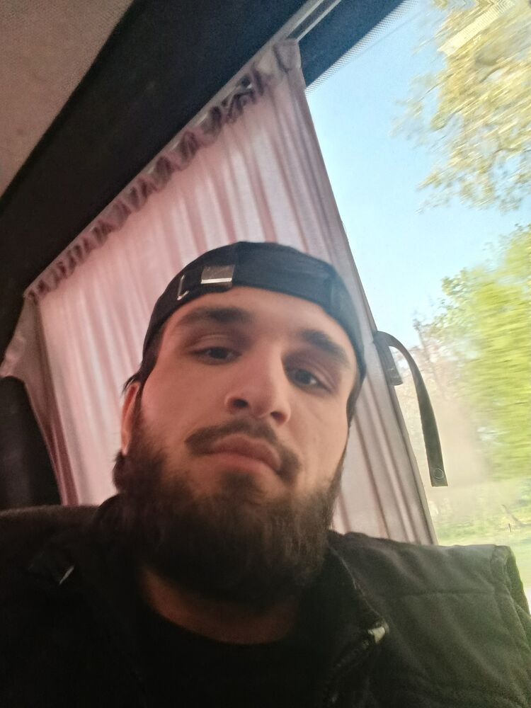  52858658  , 27 ,    