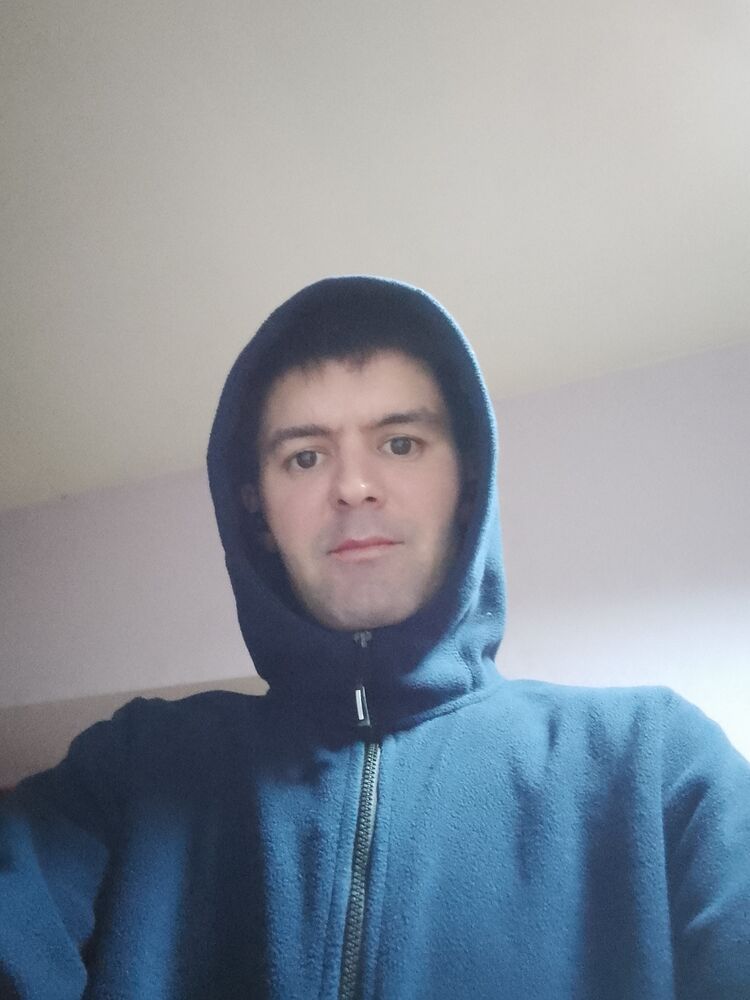  40384138  Rulanusm, 36 ,    