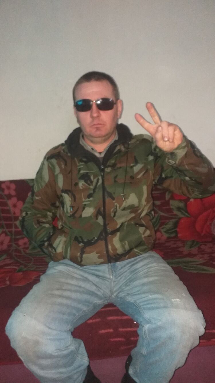  32937758  , 42 ,    