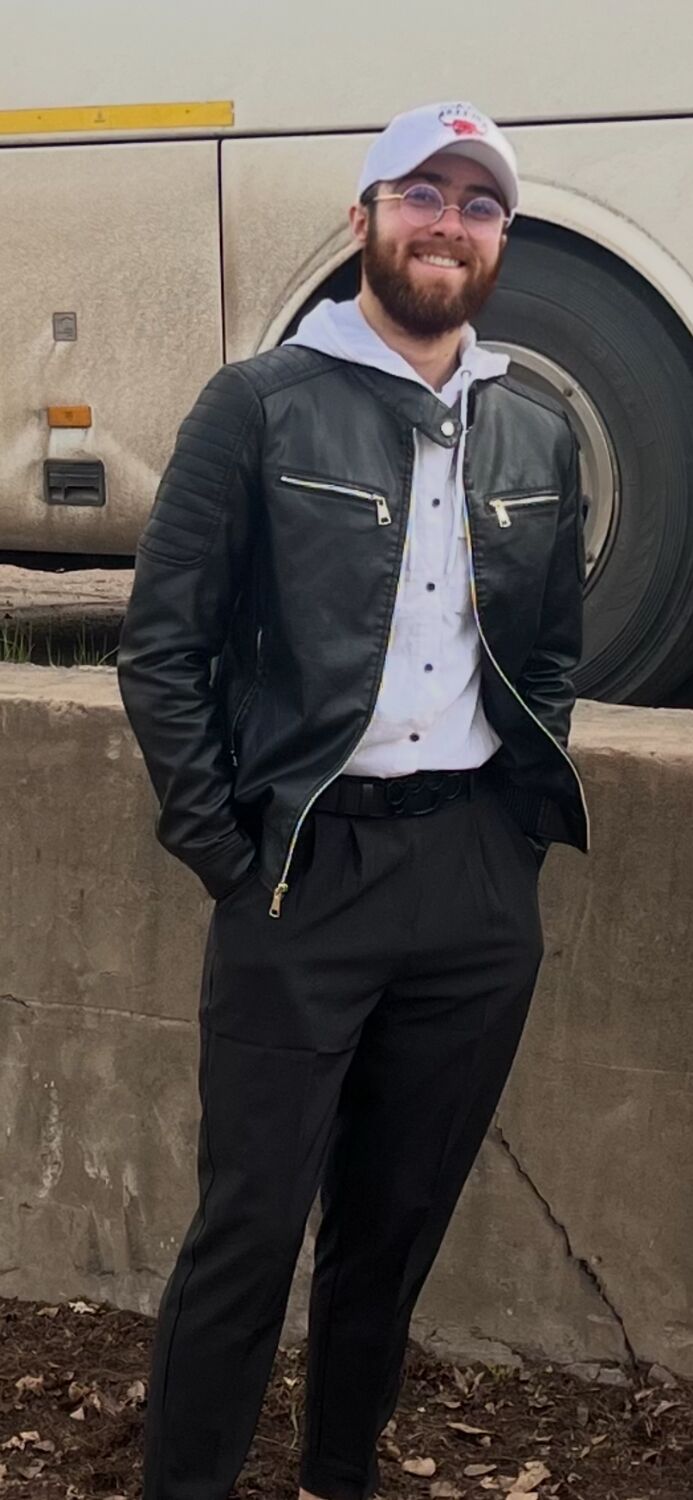  51916548  , 22 ,    -