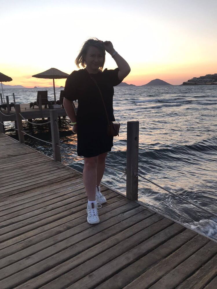  ,   Elena, 42 ,   ,   , c 
