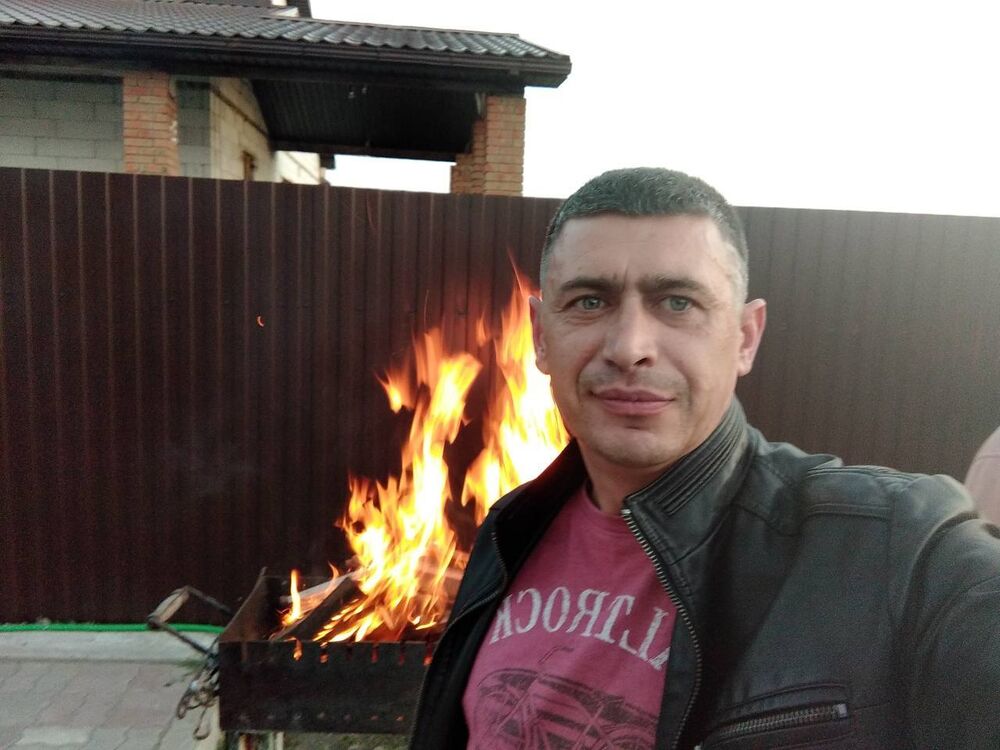  49929488  , 44 ,    