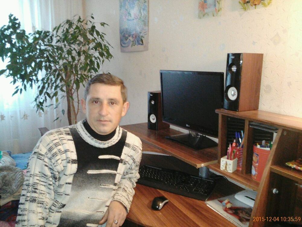  6884528  Sasha, 47 ,    