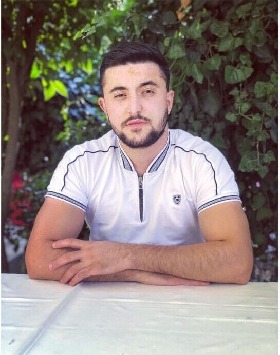  48403218  Kamil, 30 ,    