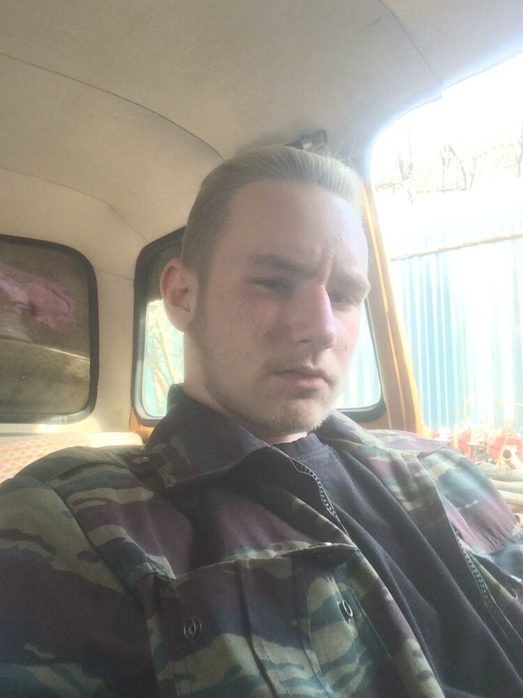  28421768  , 22 ,    