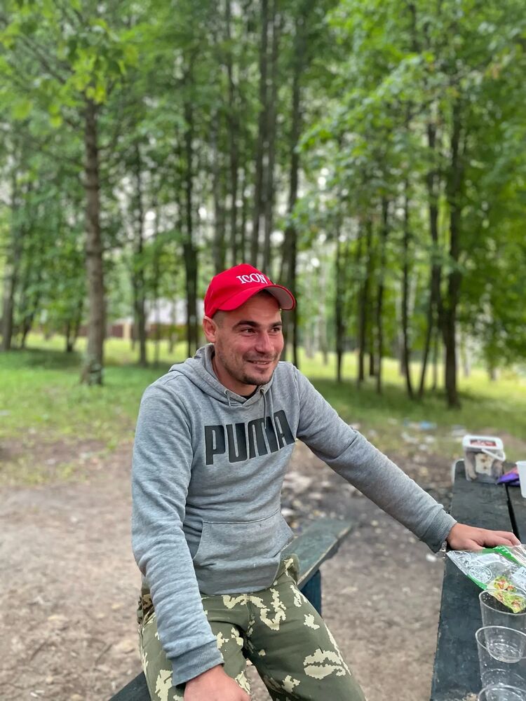  42259558  Vitaly, 30 ,    