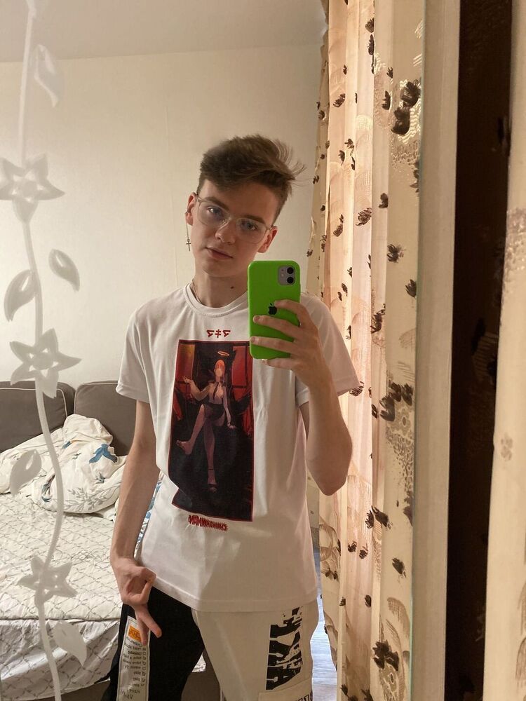  38542858  , 24 ,    -