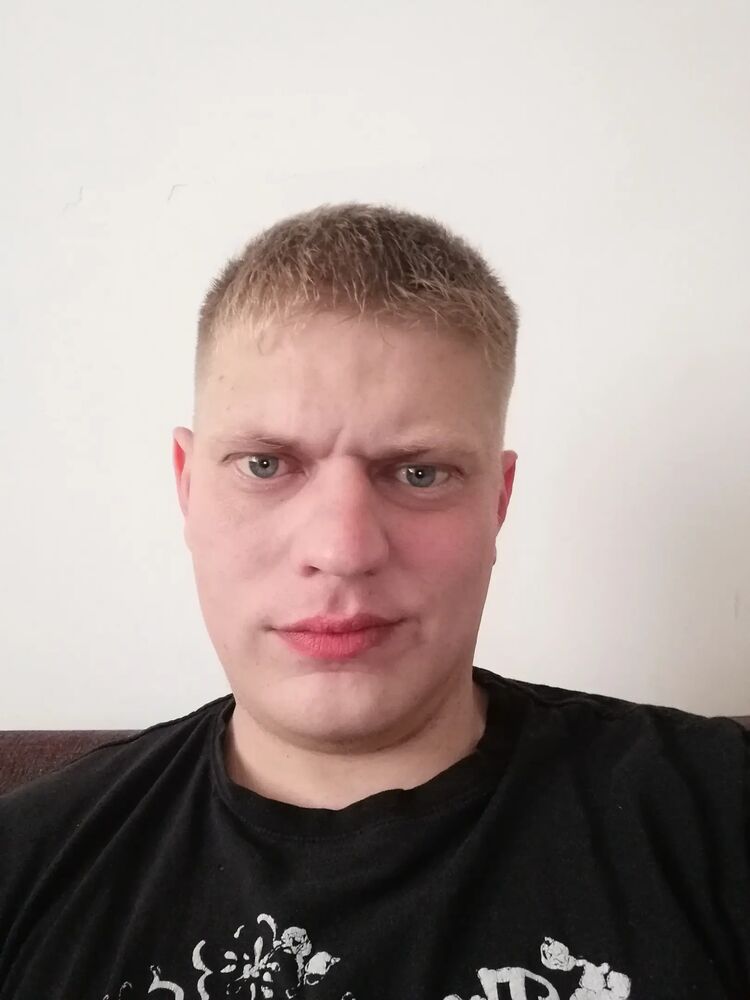  ,   Igor, 33 ,   ,   