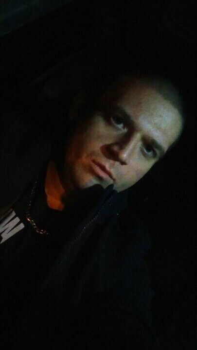  ,   Evgenijus, 32 ,   ,   , c , 