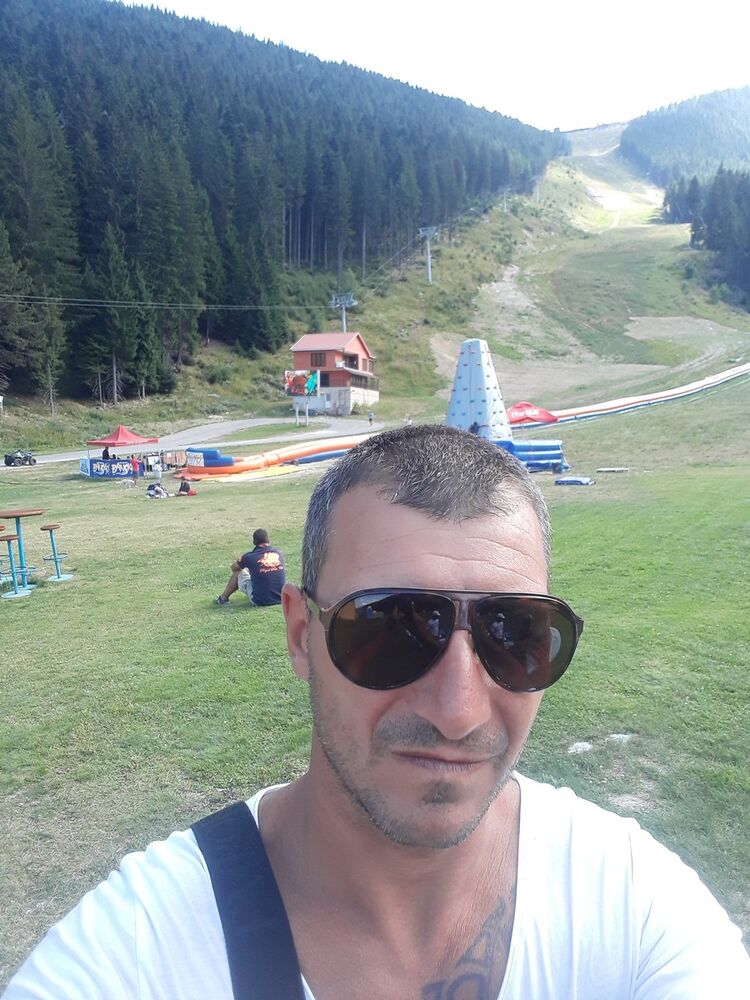  ,   Mihail, 46 ,   ,   , c 