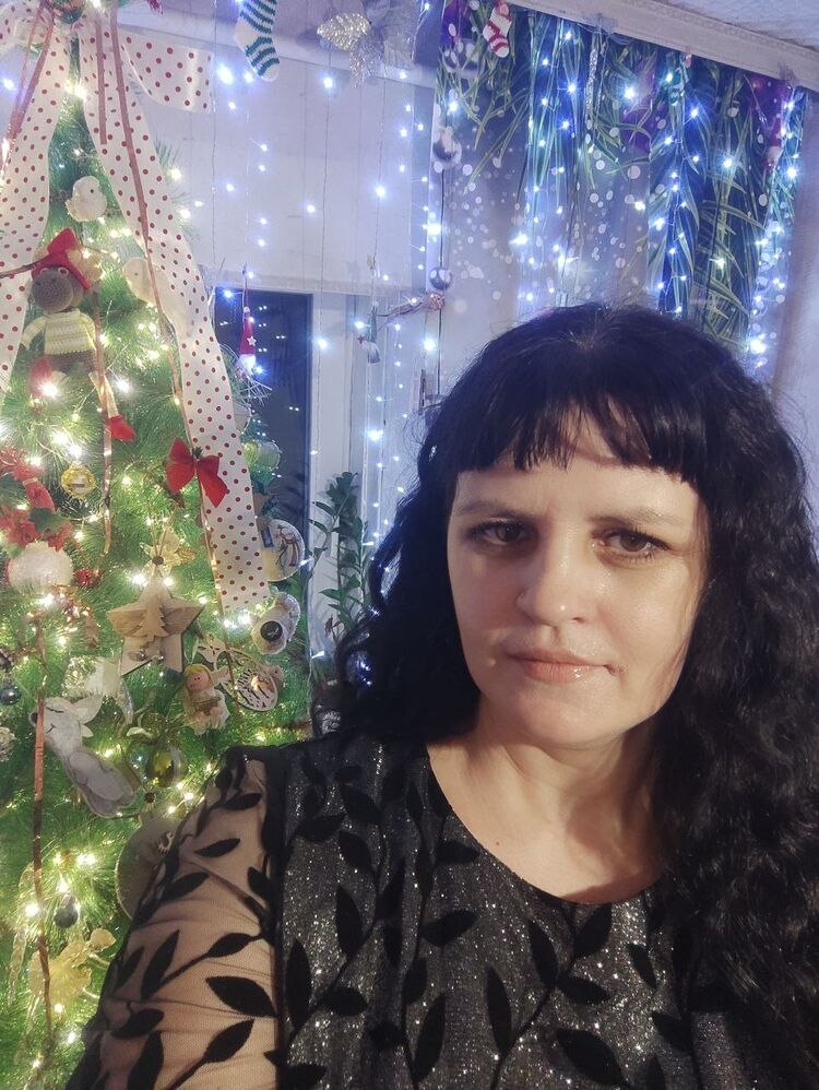  ,   Elena, 39 ,     , c 