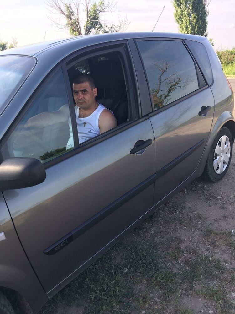  16446578  Igor, 43 ,    
