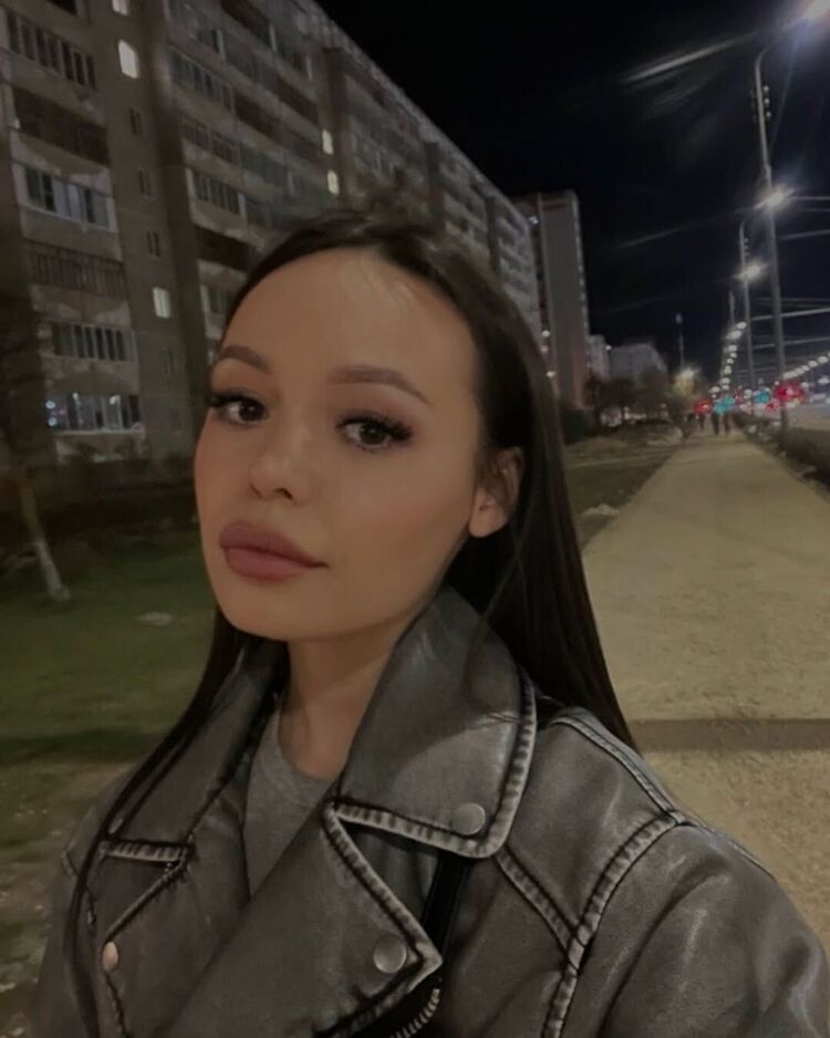  54352958  , 23 ,    --