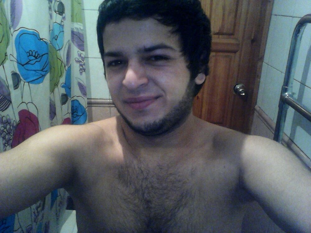 ���������� �����������, ���� ������� Adam, 33 ����, ������������ ��� ������