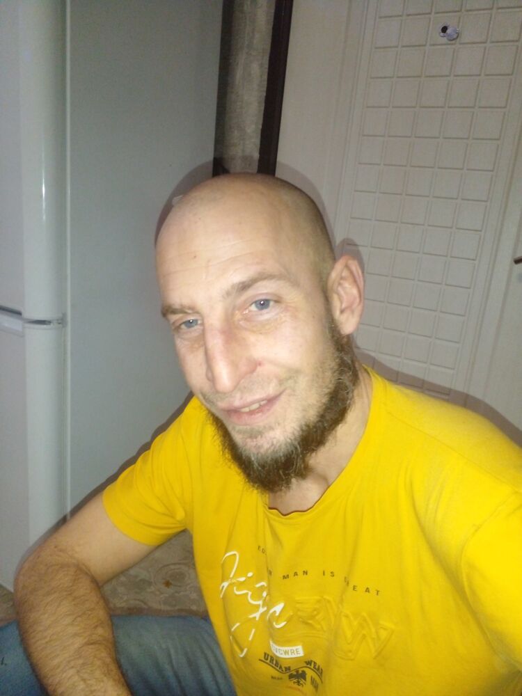  40558908  , 39 ,    