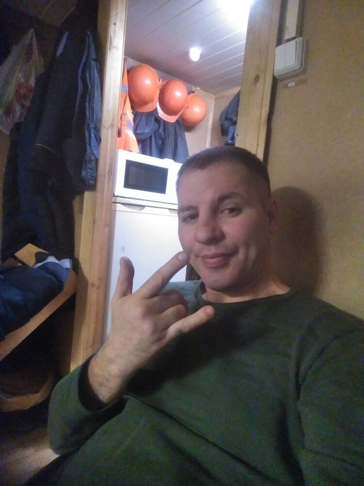  40738198  , 45 ,    