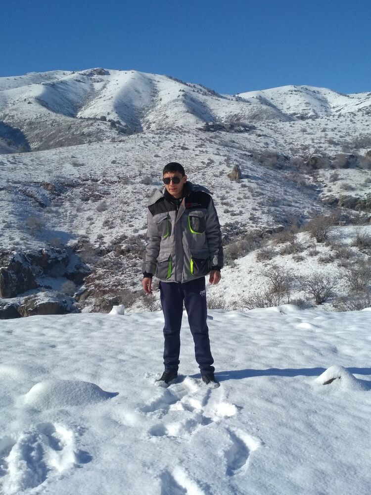  ,   Botir, 30 ,   