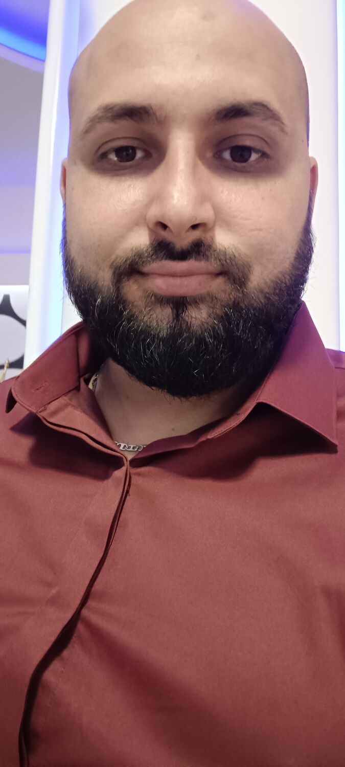  ,   Stefan, 33 ,   ,   