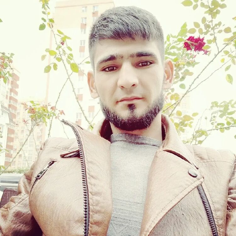  ,   Nuriddin, 31 ,   c 