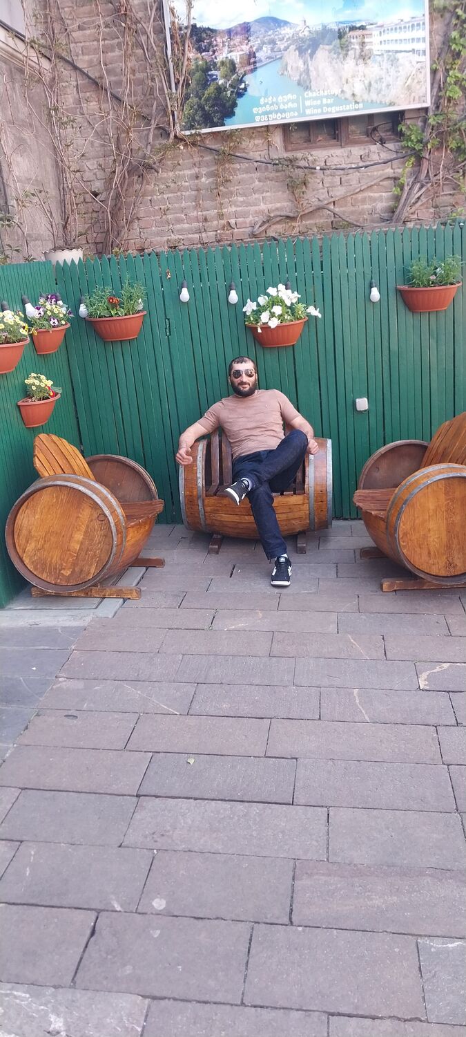  52574858  Vadim, 37 ,    