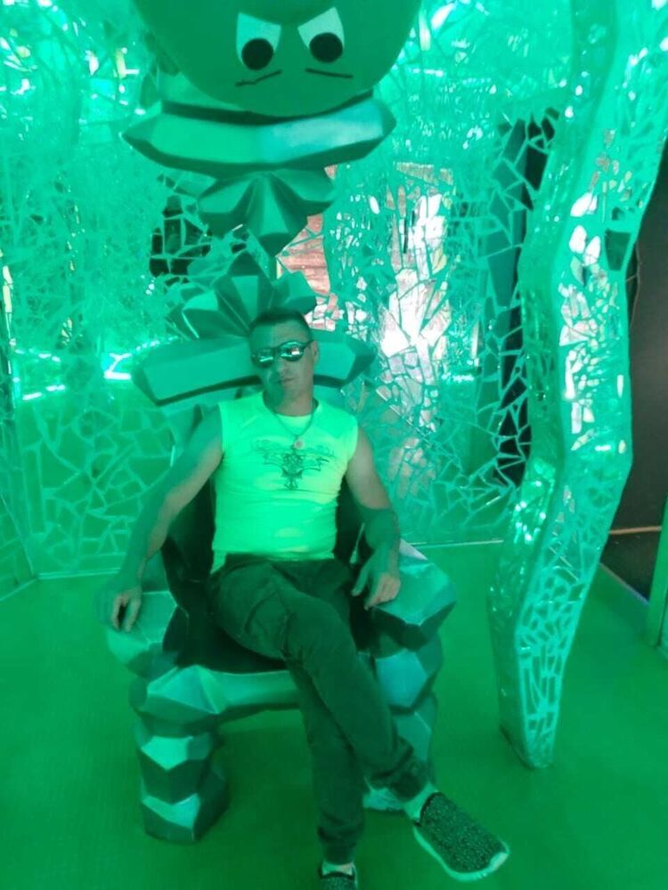  ,   Igor, 46 ,   ,   