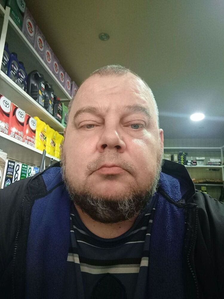  ,   Vadim, 44 ,   ,   