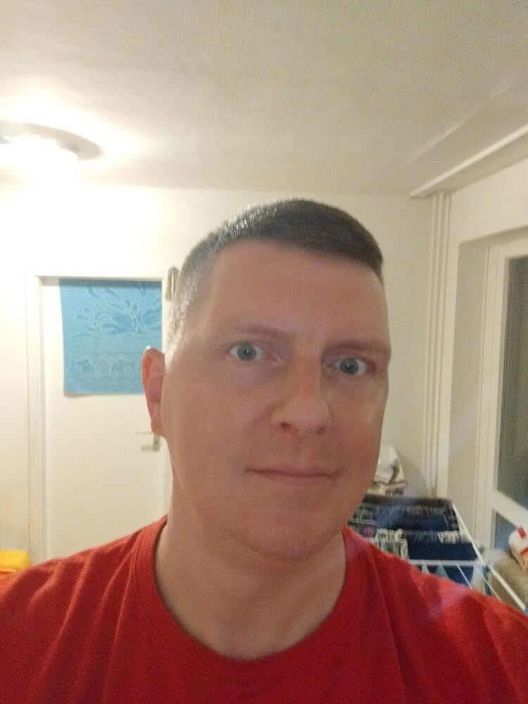  45521968  Viktor, 40 ,    
