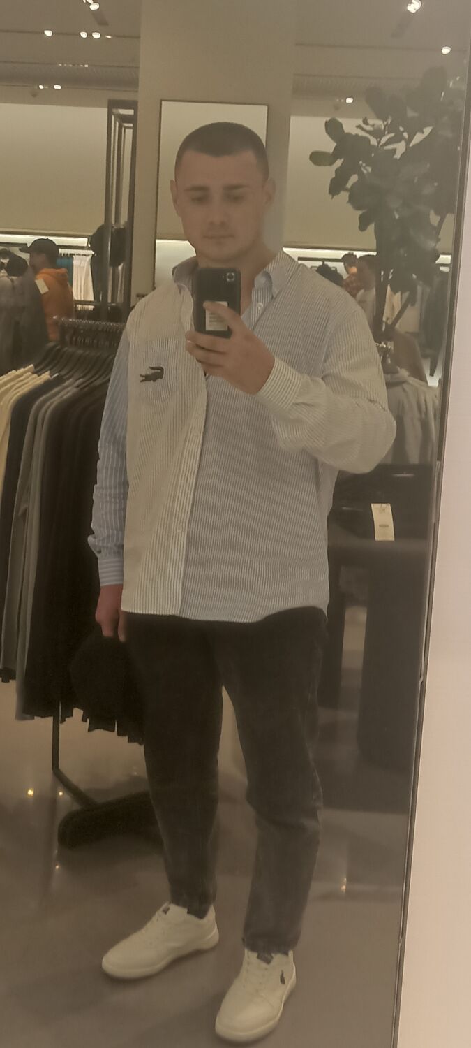  37334658  , 24 ,    