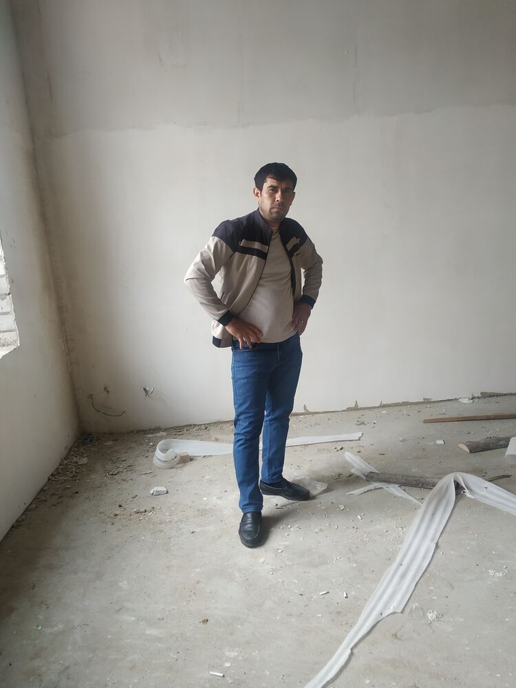  ,   Alik, 39 ,   ,   