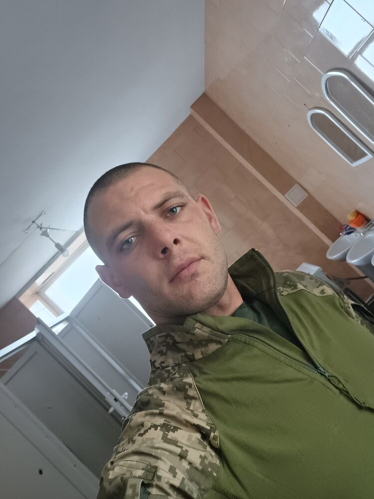  ,   Oleksij, 29 ,   ,   
