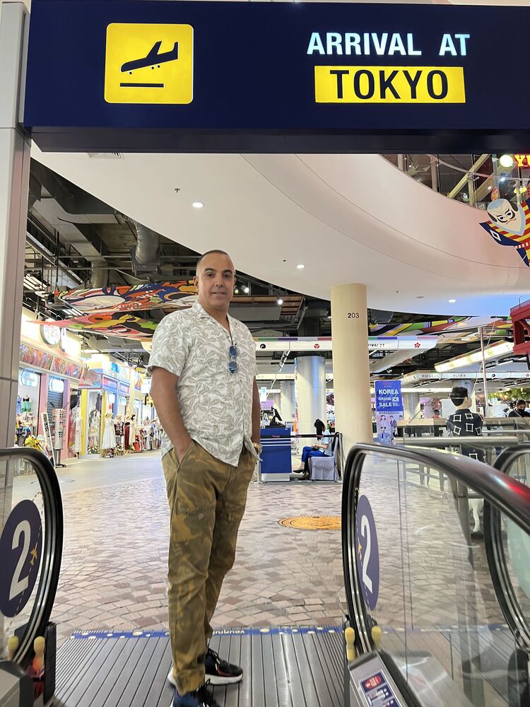  ,   Jacky Brw, 48 ,   ,   