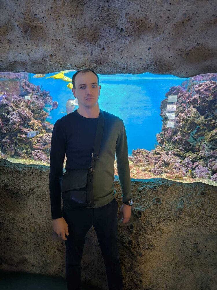  40268388  Serega, 37 ,    