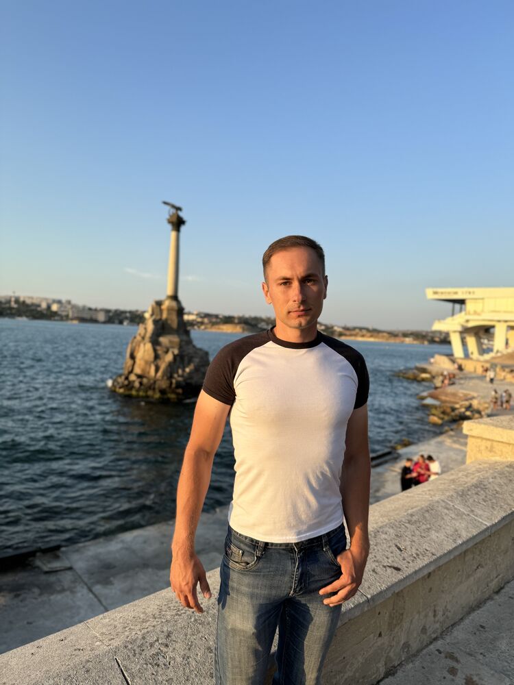  46670888  Andrey, 28 ,    